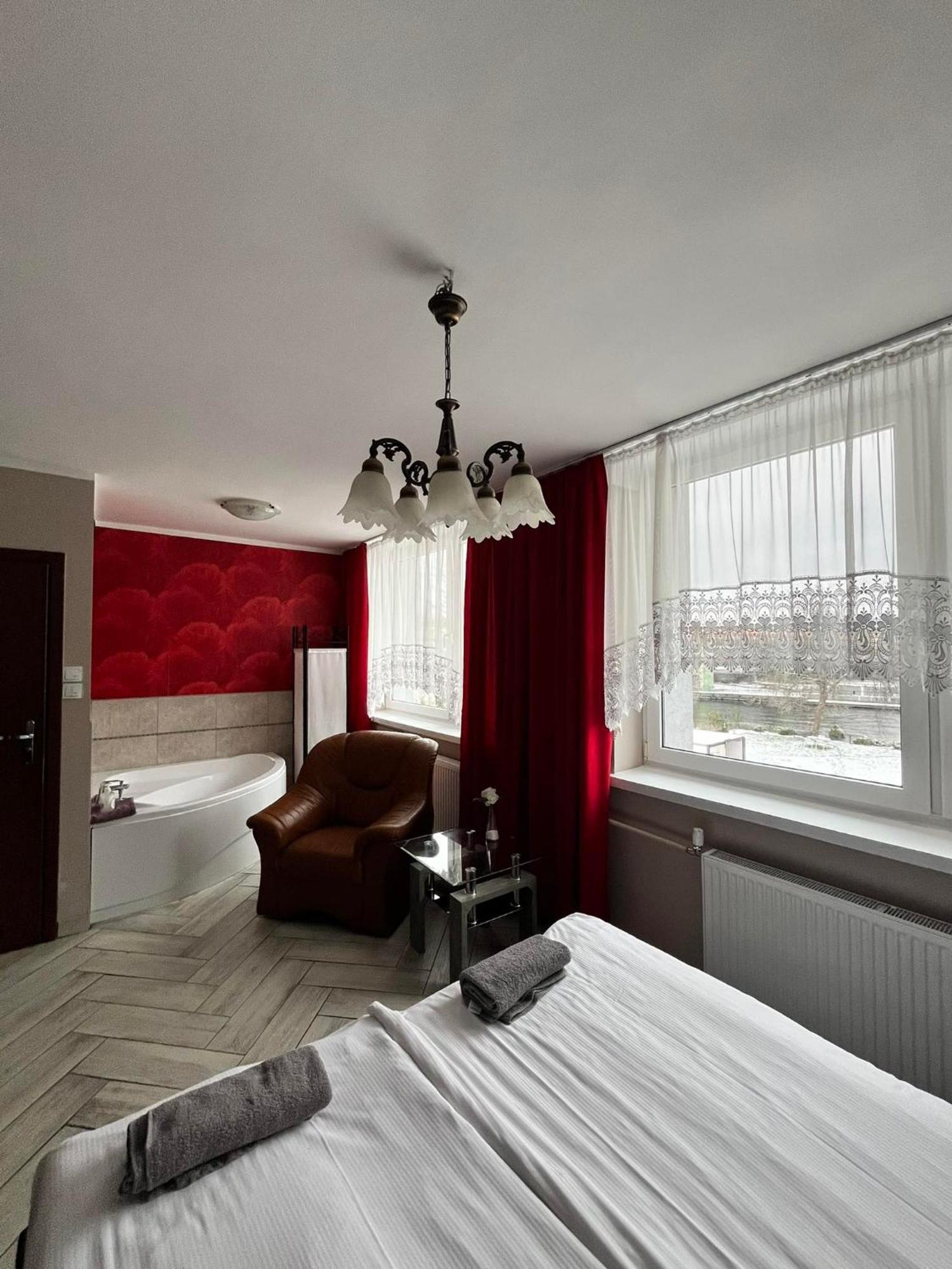 Atmosfera Bed and Breakfast Bydgoszcz Buitenkant foto